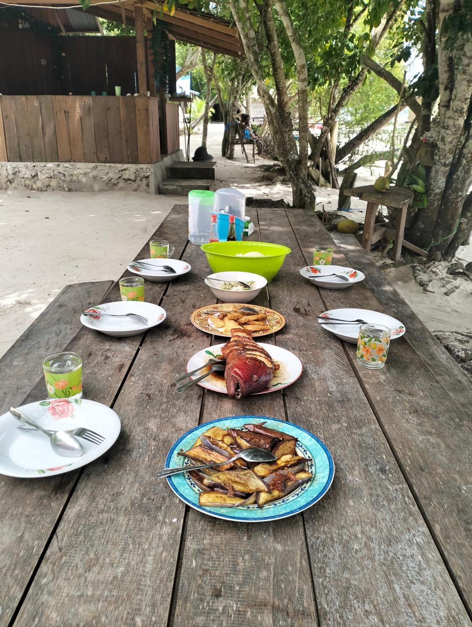 Mambetron Homestay Raja Ampat Pulau Mansuar Luaran gambar