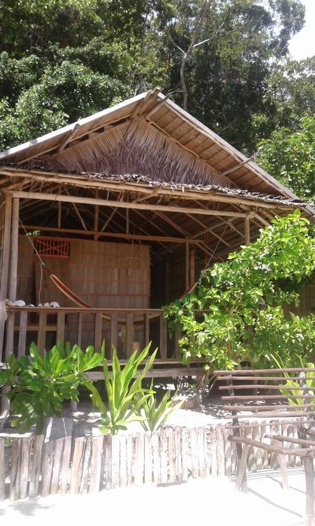 Mambetron Homestay Raja Ampat Pulau Mansuar Luaran gambar